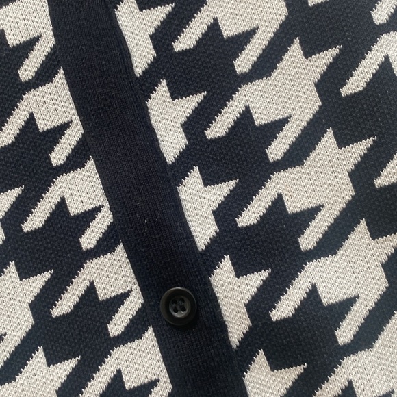 Houndstooth Sweater Tank - Picture 3 of 3